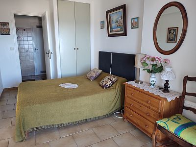  Roquebrune sur Argens, Les Issambres 83520, rez de jardin de villa, piscine, 4 couchages, vue mer panoramique, au calme, plage du grand Boucharel, internet, climatisation 