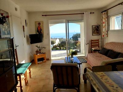  Roquebrune sur Argens, Les Issambres 83520, rez de jardin de villa, piscine, 4 couchages, vue mer panoramique, au calme, plage du grand Boucharel, internet, climatisation 