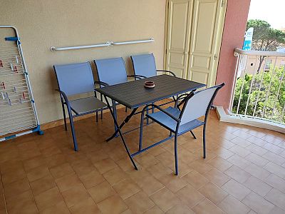 centre ville Fréjus Saint Aygulf 83, 1 chambre, 4 couchages, climatisation, garage privé, loueur particulier, proche plage Galiote, port de plaisance